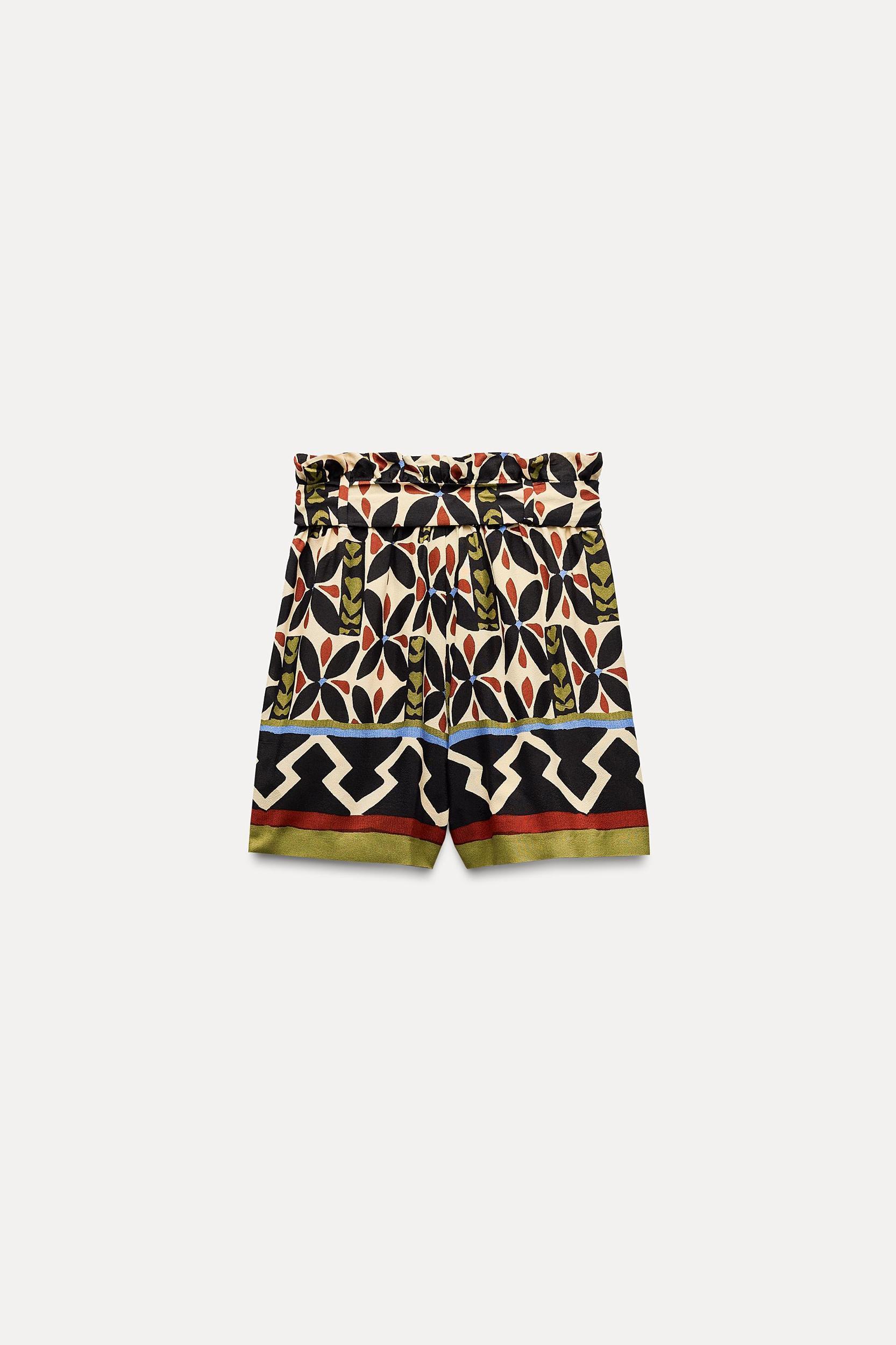 PRINTED SHORTS WITH BELT Product Image