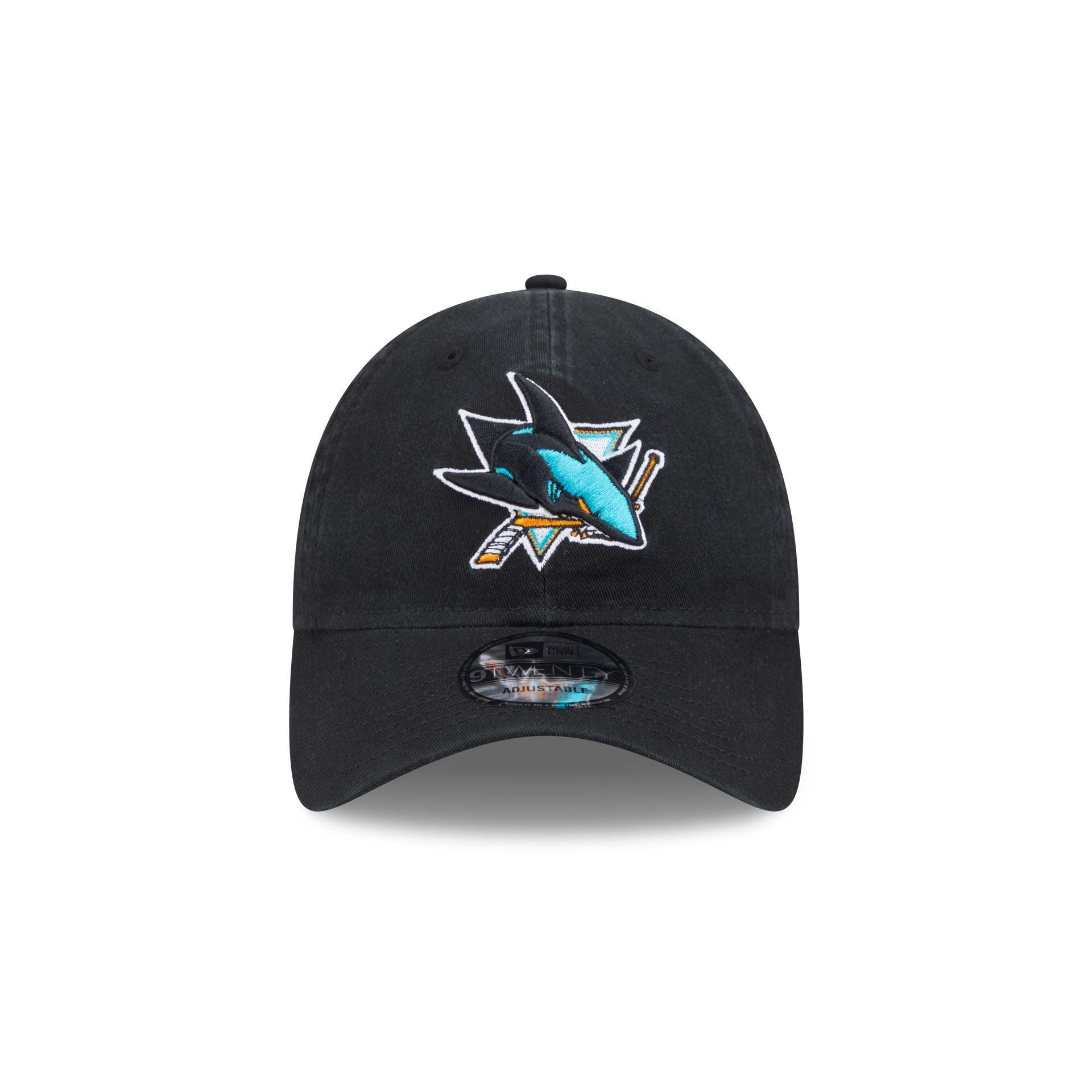 DKNY x New York Yankees Black 9TWENTY Adjustable Hat Male Product Image