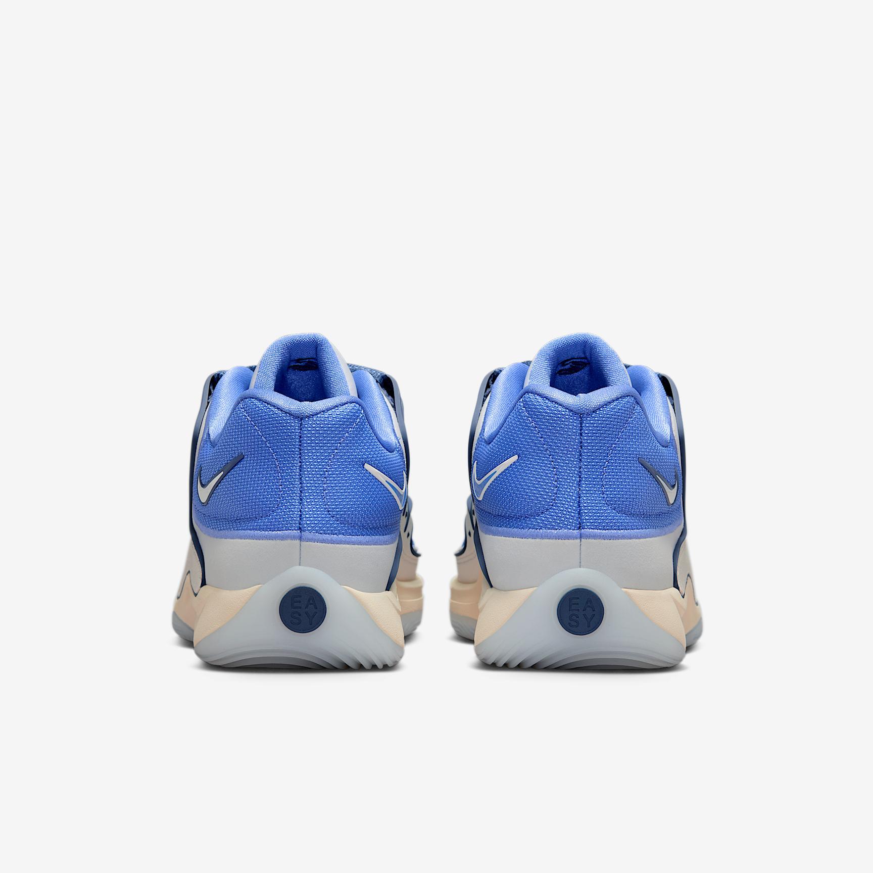 Nike Men's KD18 Basketball Shoes Product Image