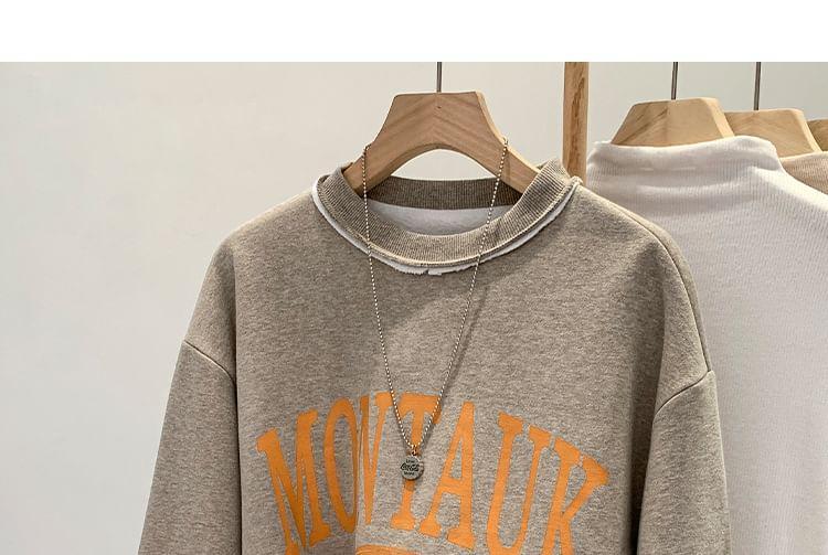 Round Neck Lettering Pullover Product Image