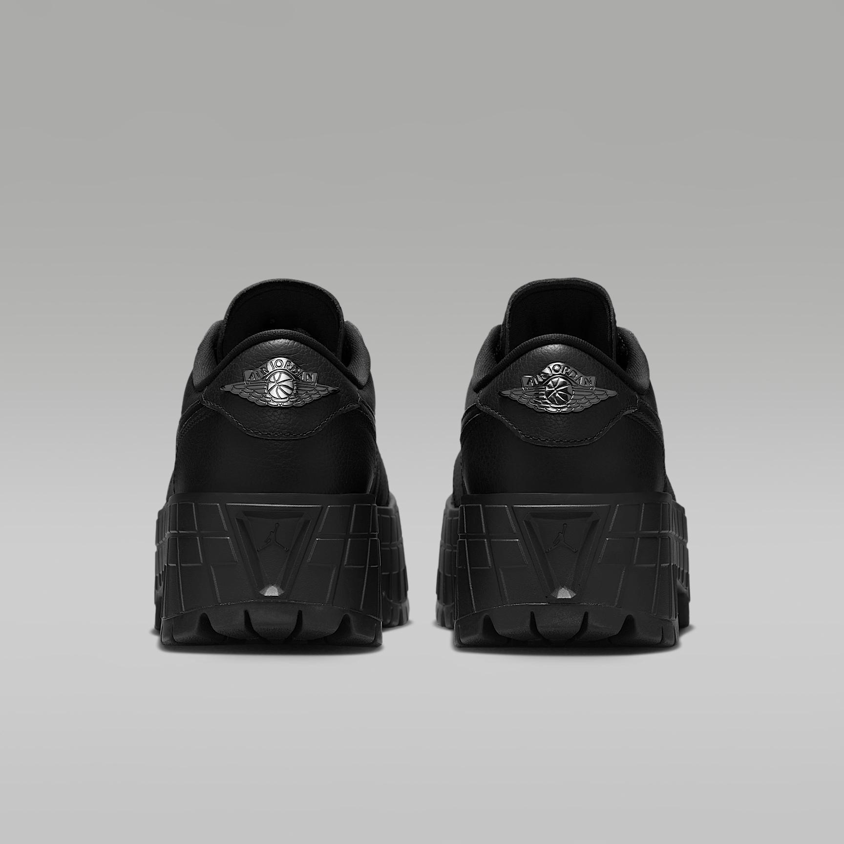 Women's Air Jordan 1 Brooklyn Low Shoes Product Image