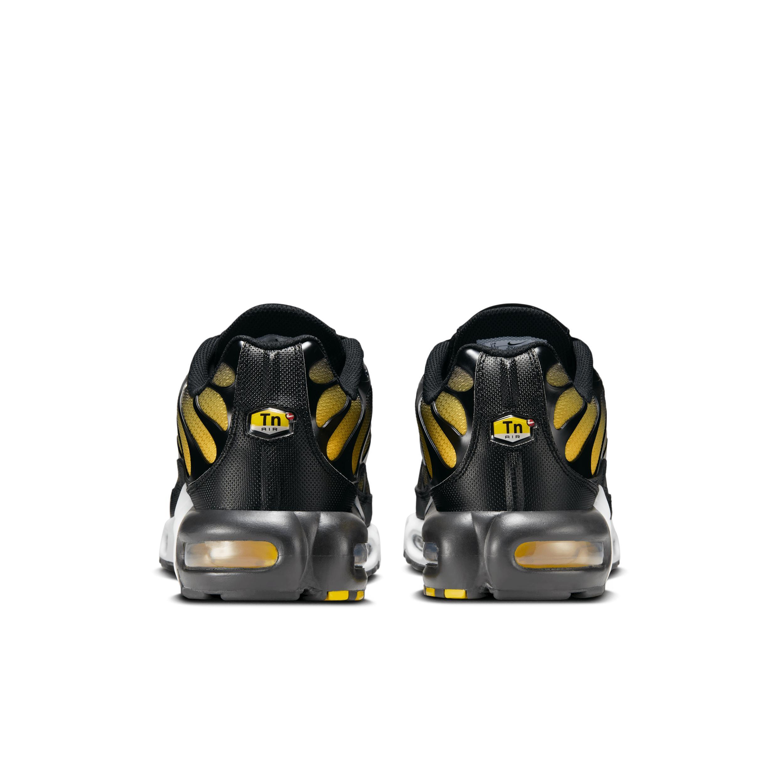 Nike Men's Air Max Plus Shoes Product Image