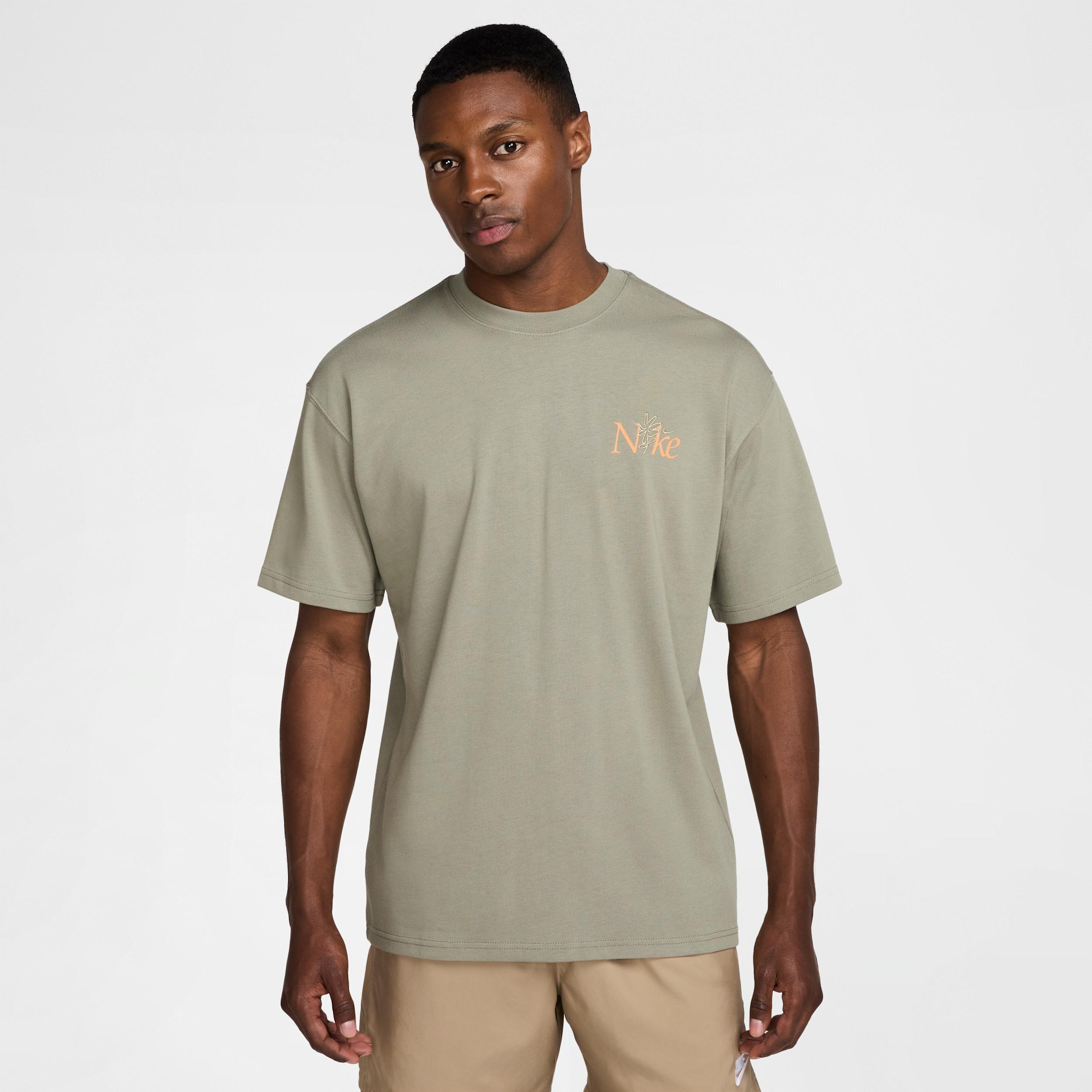 Men's Nike Sportswear Max90 T-Shirt Product Image