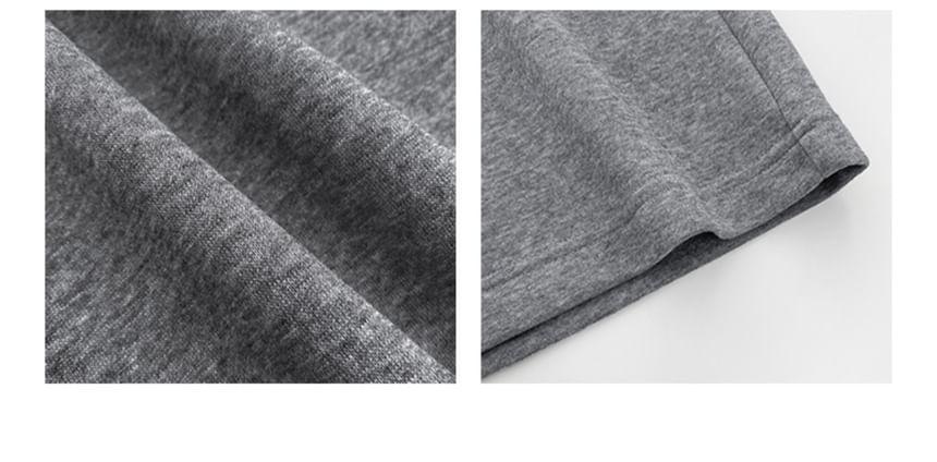 Drawstring-Waist Wide-Leg Sweatpants With Side Pockets in 5 Colors Product Image