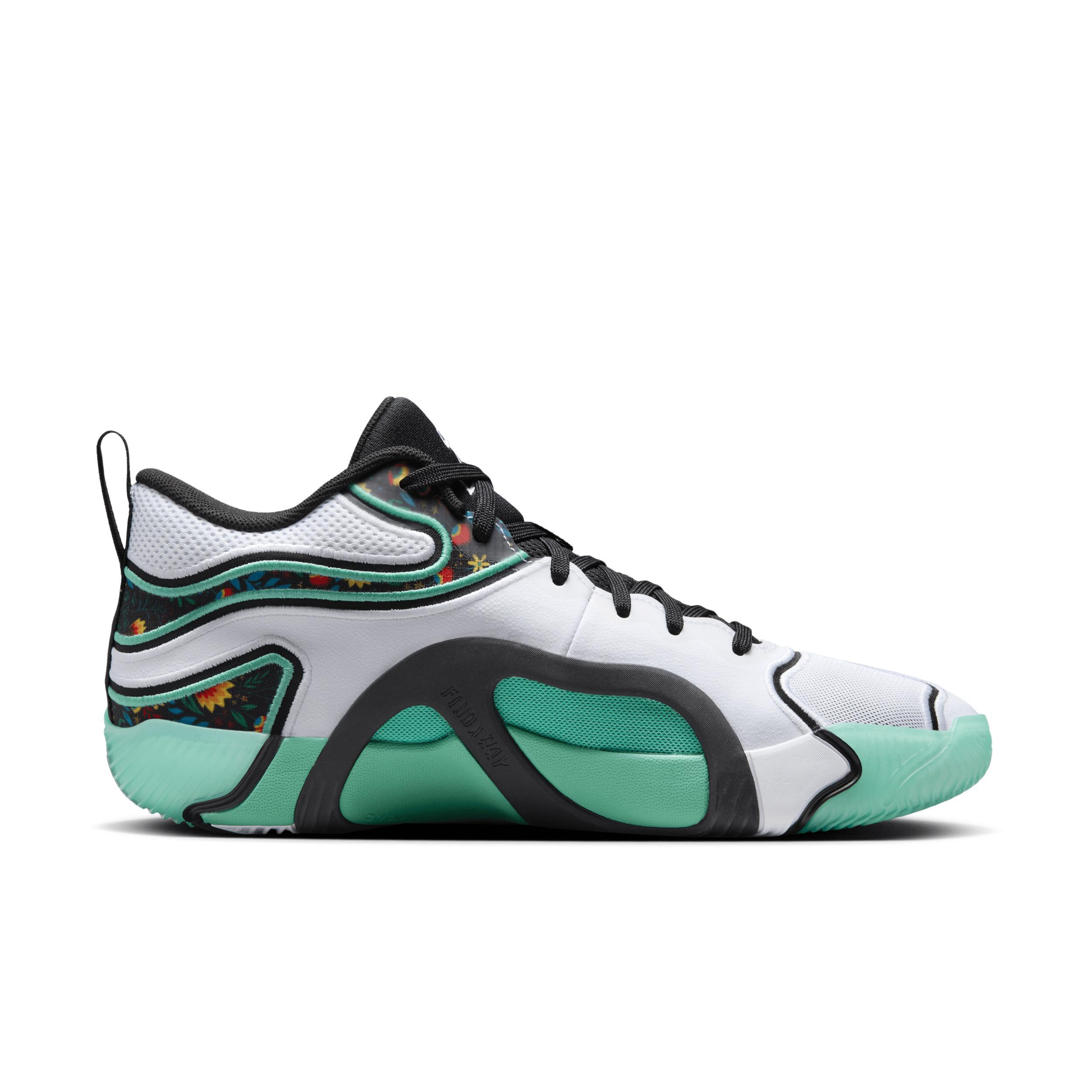Nike Men's Tatum 3 "Welcome to the Garden" Basketball Shoes Product Image