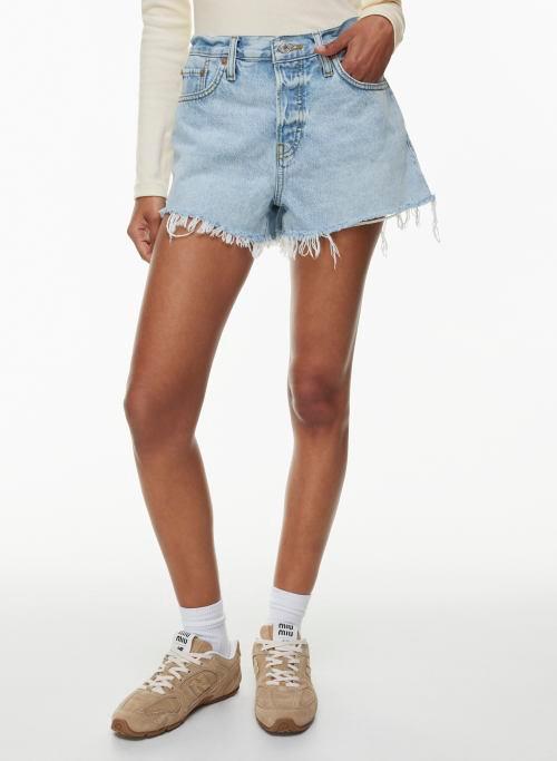 mid-rise relaxed short Product Image