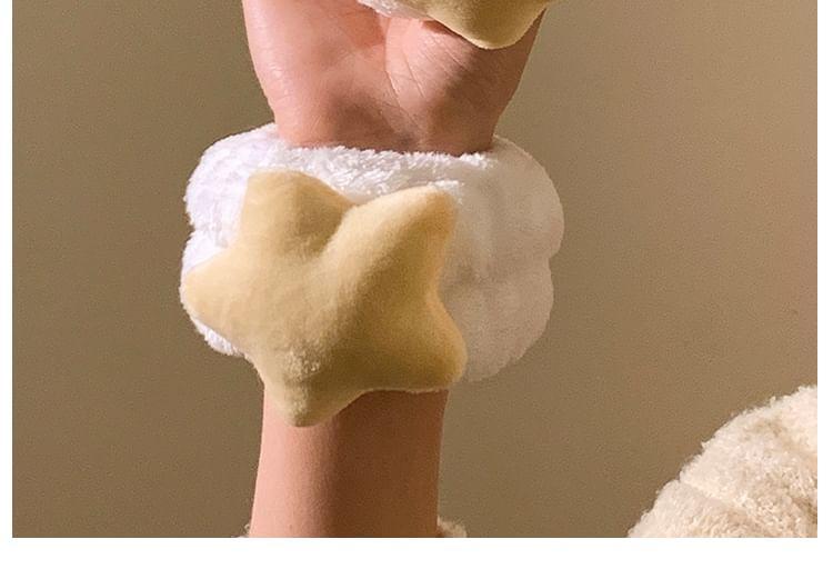 Star Face Wash Wristband Product Image