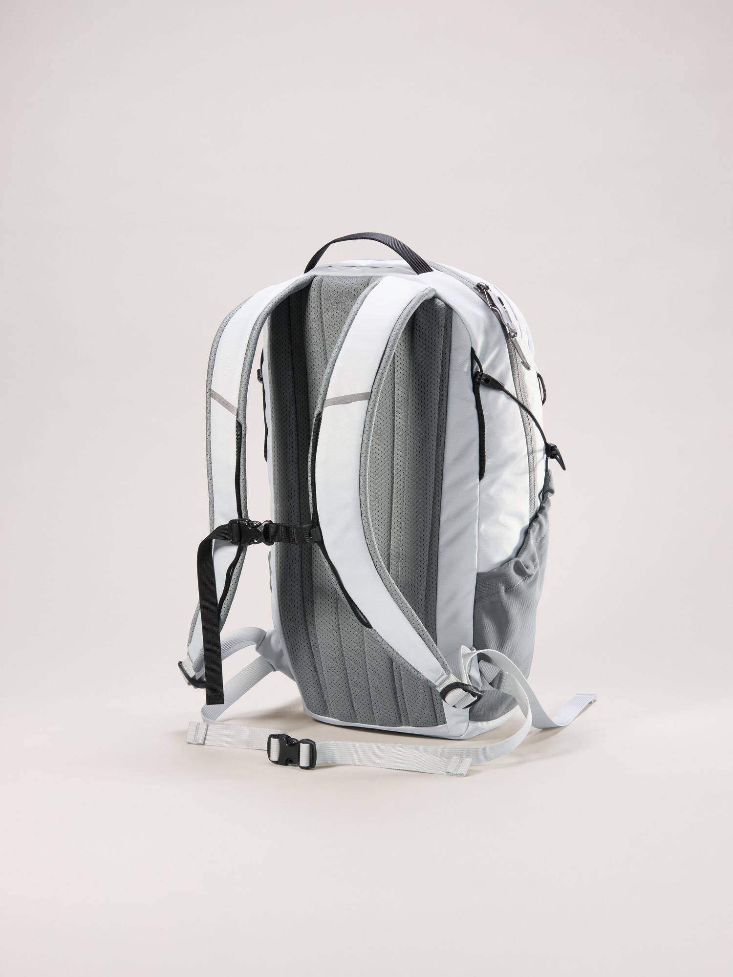 Mantis 16 Backpack Product Image