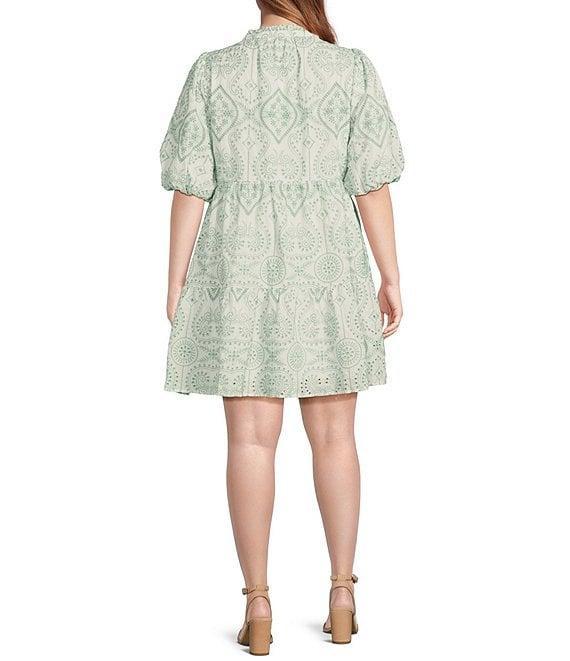 Sugarlips Plus Evelyn Jacey Floral/Paisley Eyelet Embroidered Puffed Sleeve Shift Dress Product Image