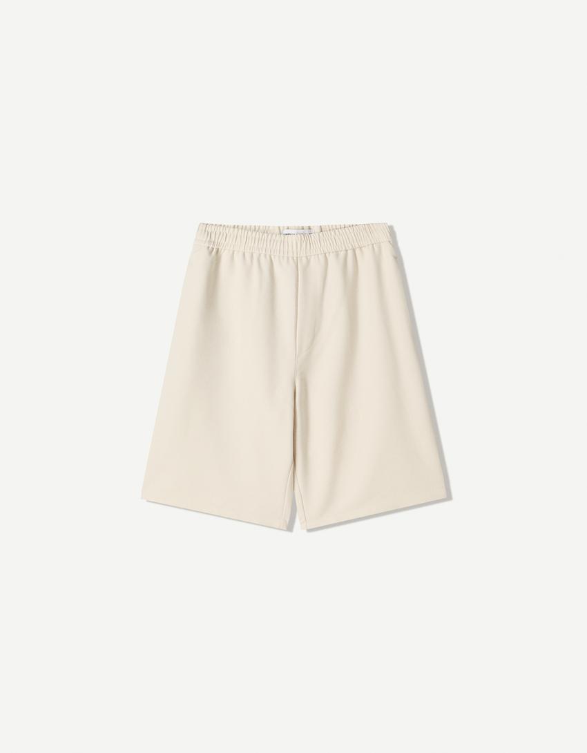 Tailored jogger Bermuda shorts Product Image