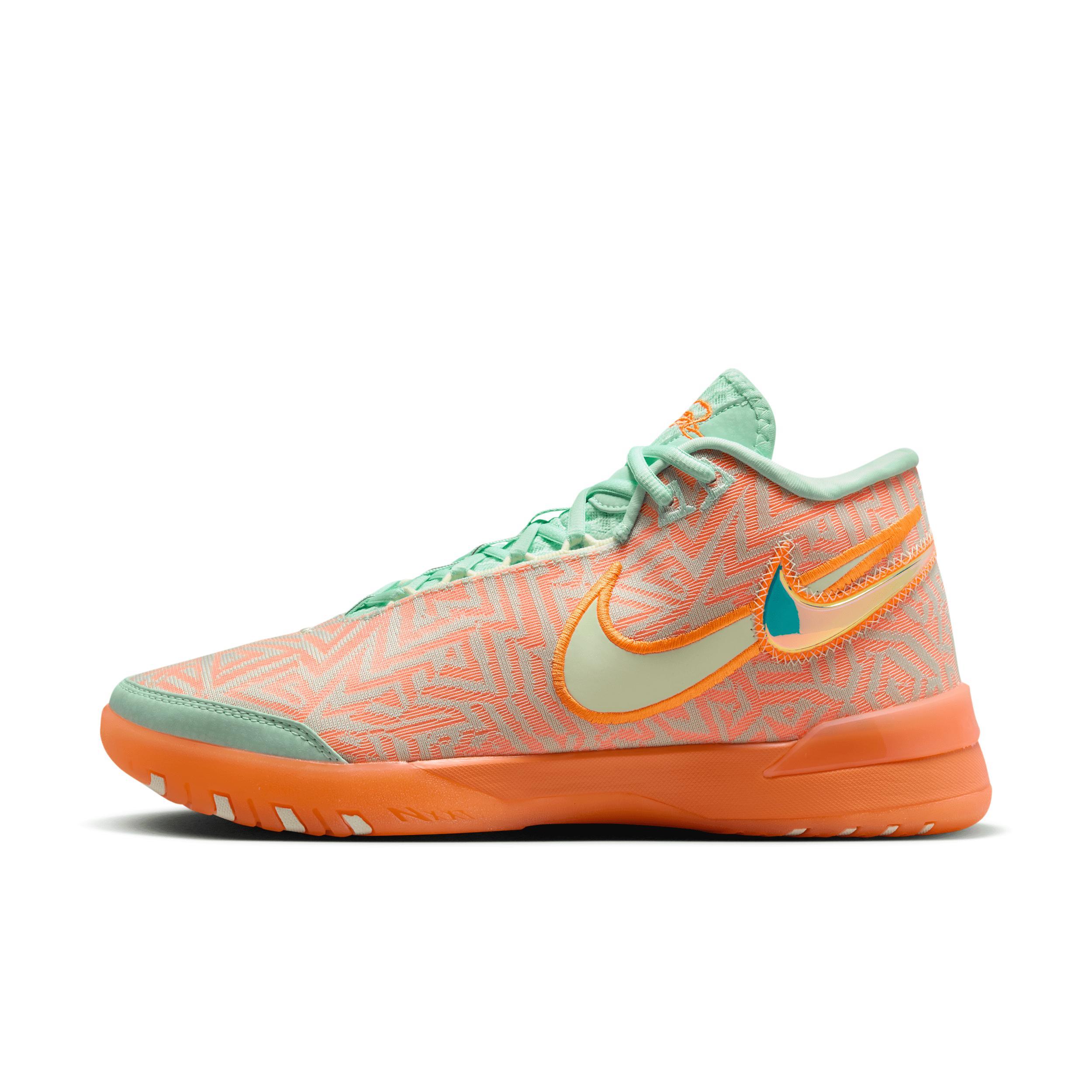Nike Men's LeBron NXXT Genisus Basketball Shoes Product Image