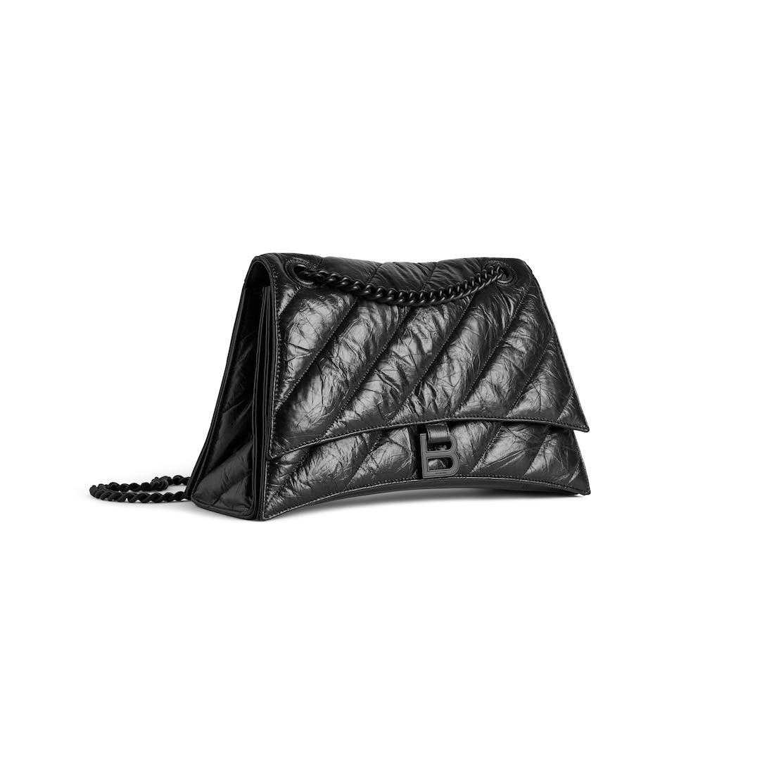 Women's Crush Chain Bag Medium in Black Product Image