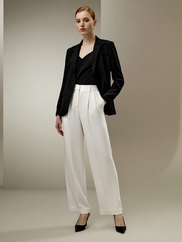 Silk Sleek Blazer Product Image