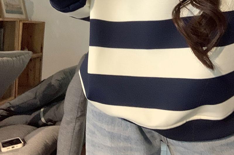 Long Sleeve Striped Loose-Fit Polo Sweatshirt Product Image