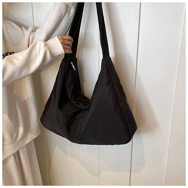 Plain Crossbody Bag Product Image