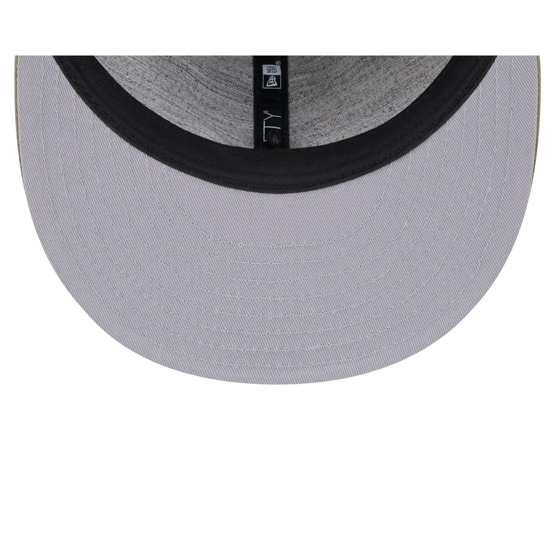 Cuban X Giants Flag Retro Crown 59FIFTY Fitted Hat Male Product Image