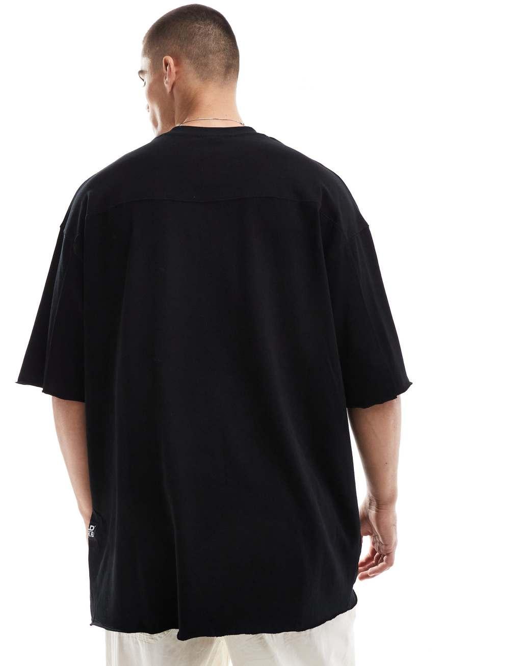 Bershka boxy oversized fit T-shirt in black Product Image