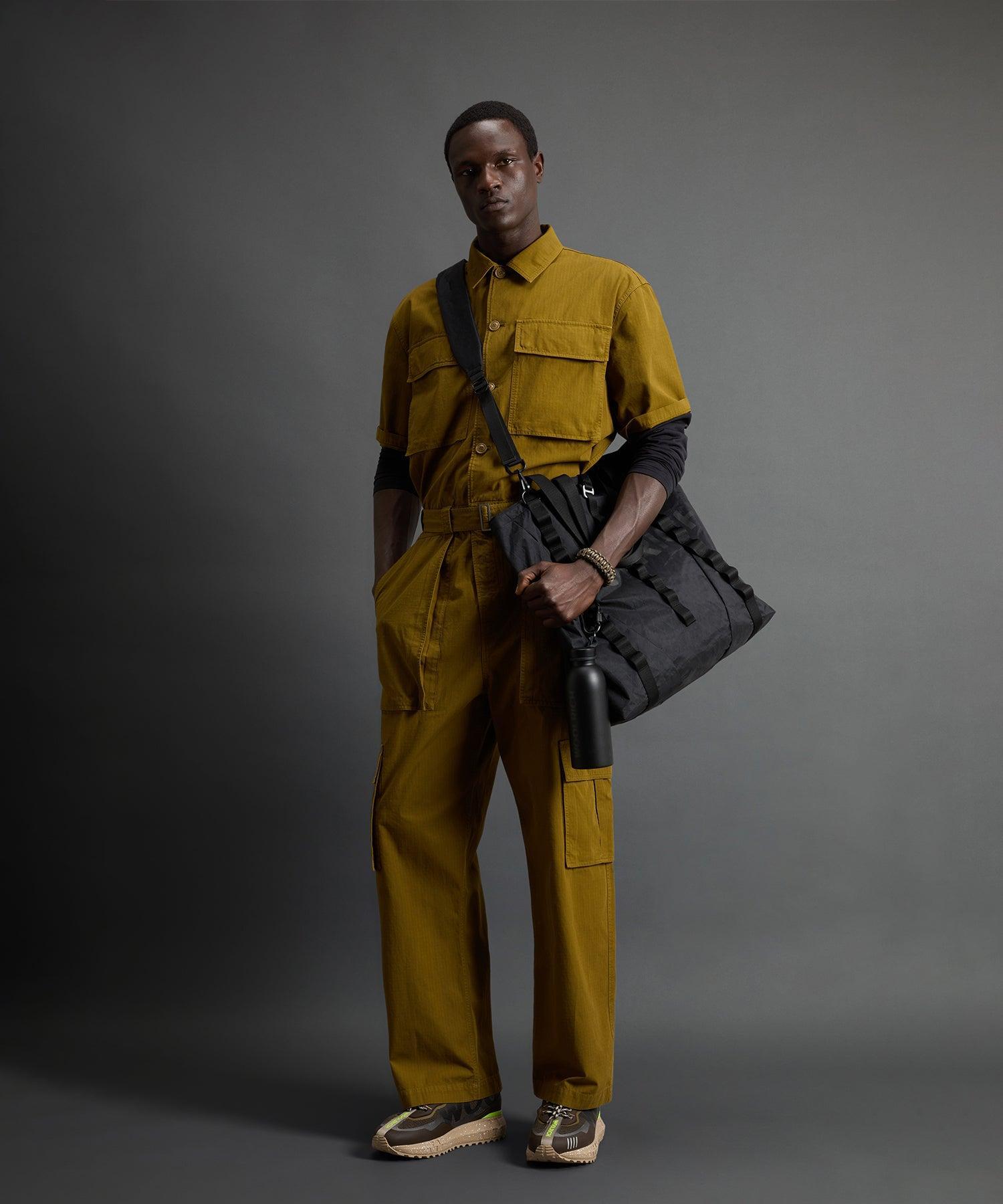 Todd Snyder x Woolrich Oversized Tech Tote in Black Product Image