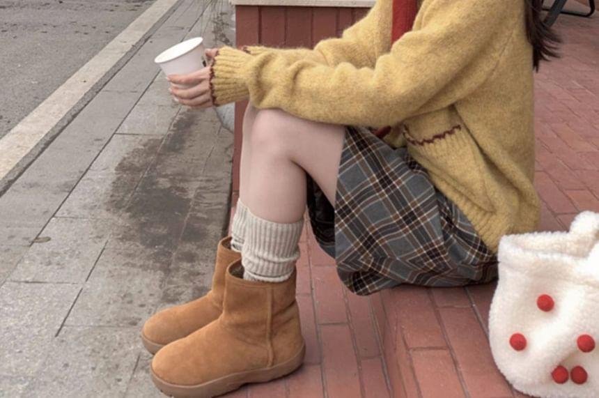 Turtleneck Contrast Trim Oversized Sweater Product Image