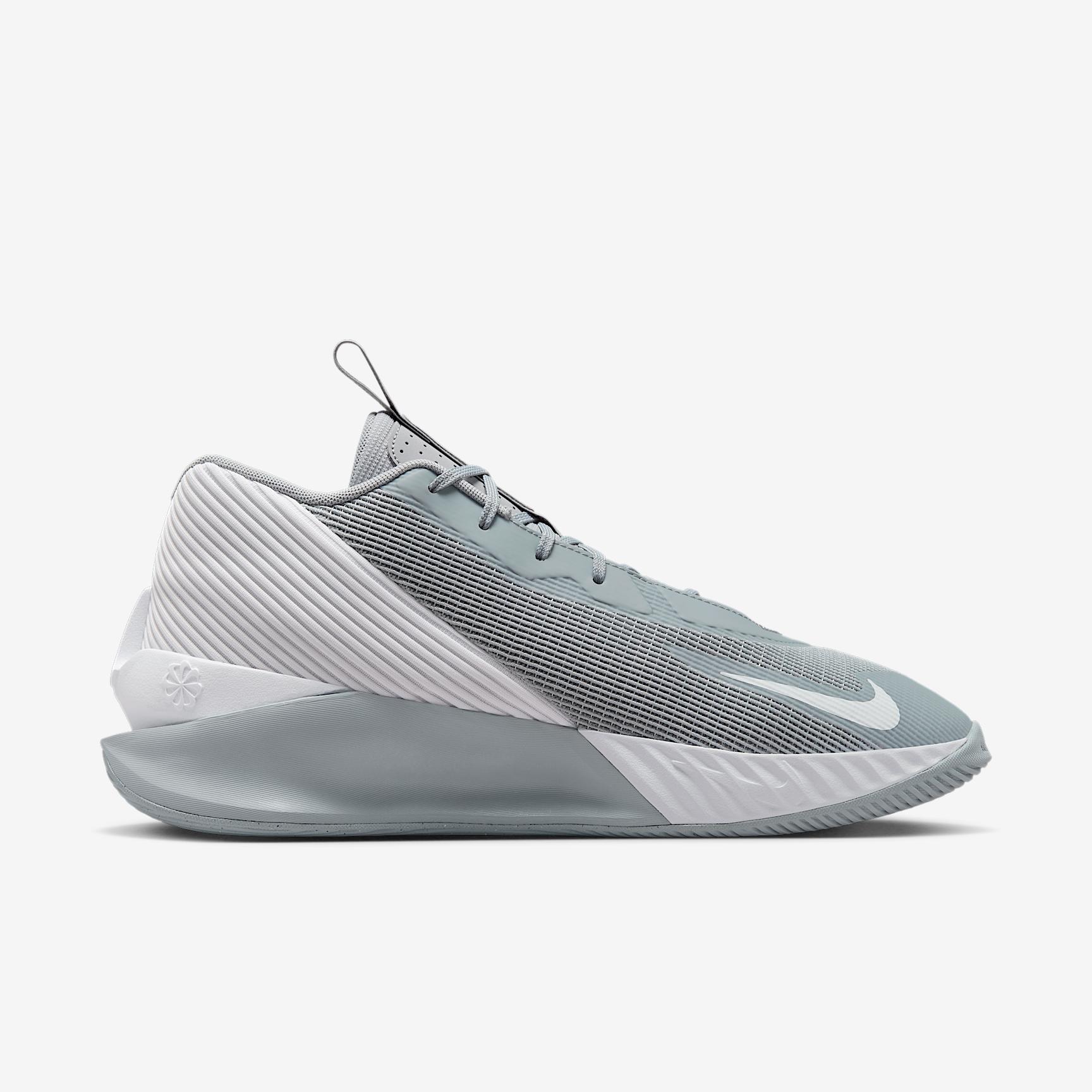 Nike Men's G.T. Jump Academy Basketball Shoes Product Image