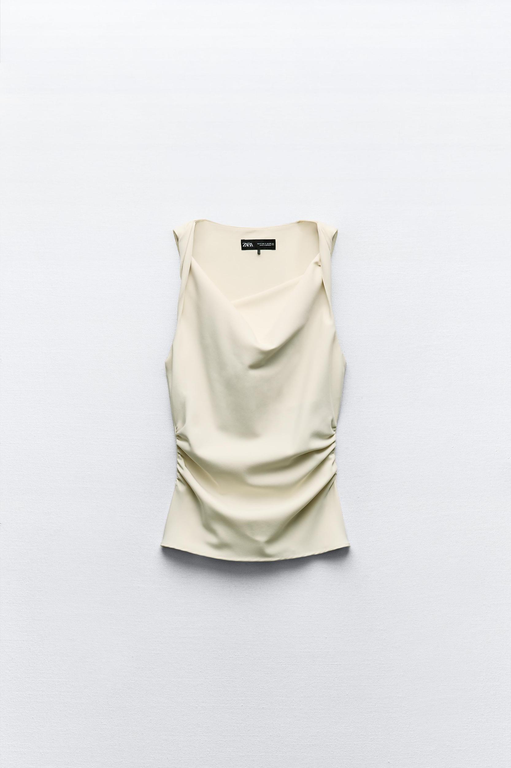TWISTED SLEEVELESS TOP Product Image