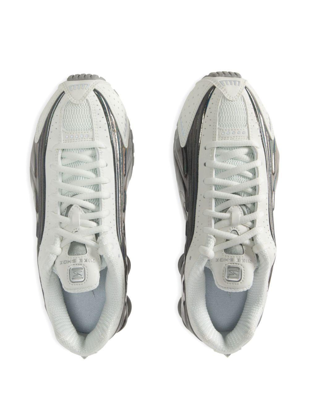 Shox R4 sneakers Product Image