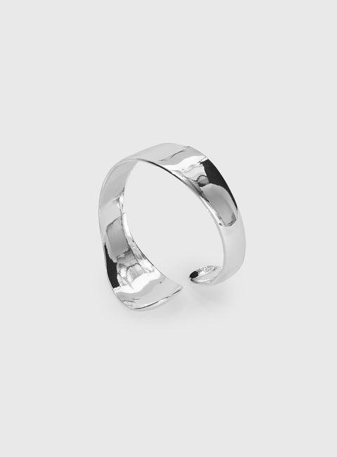 Pleasing Bracelet Silver Product Image