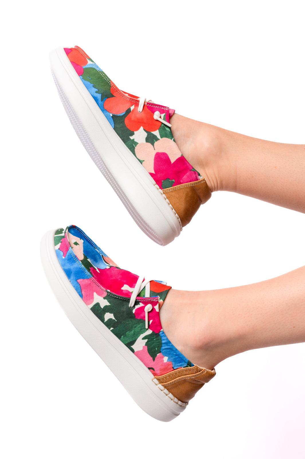 Kayak 2 Shoes in Floral Product Image