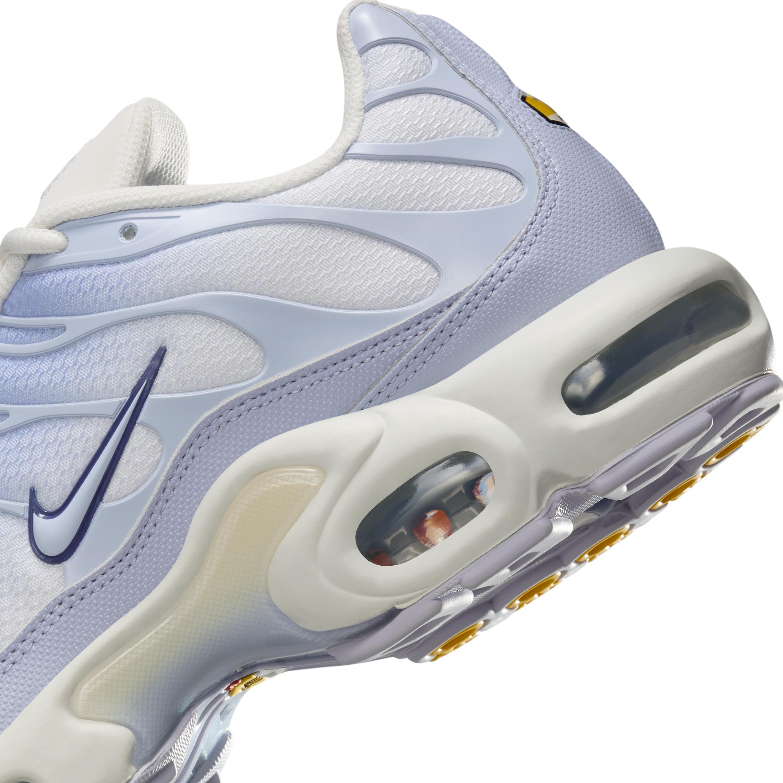 Nike Men's Air Max Plus Shoes Product Image