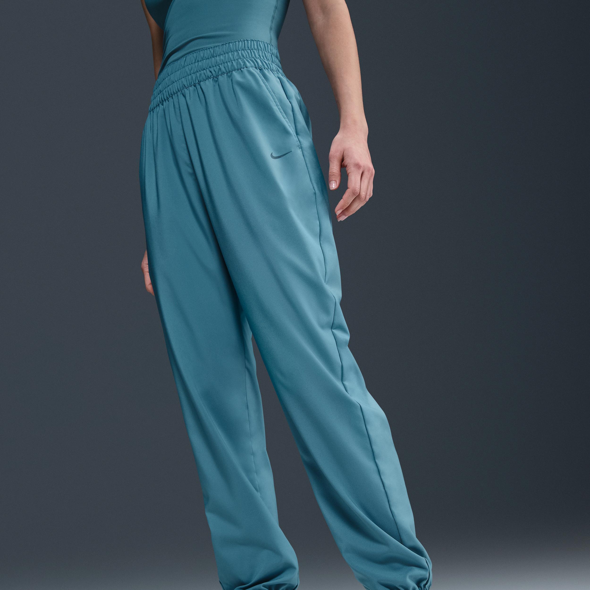 Nike One Women's Dri-FIT High-Waisted 7/8 Joggers Product Image