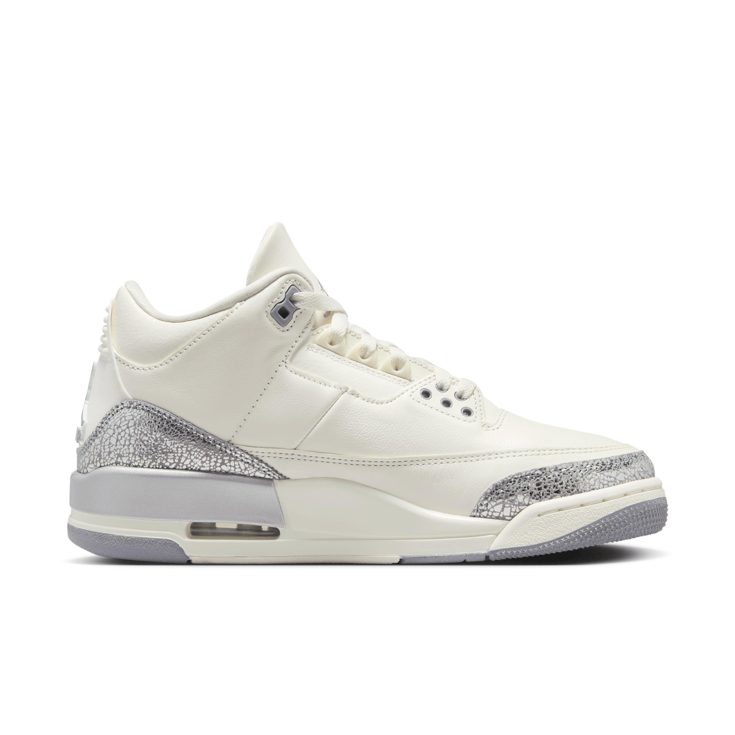Air Jordan 3 Retro Women's Shoes Product Image