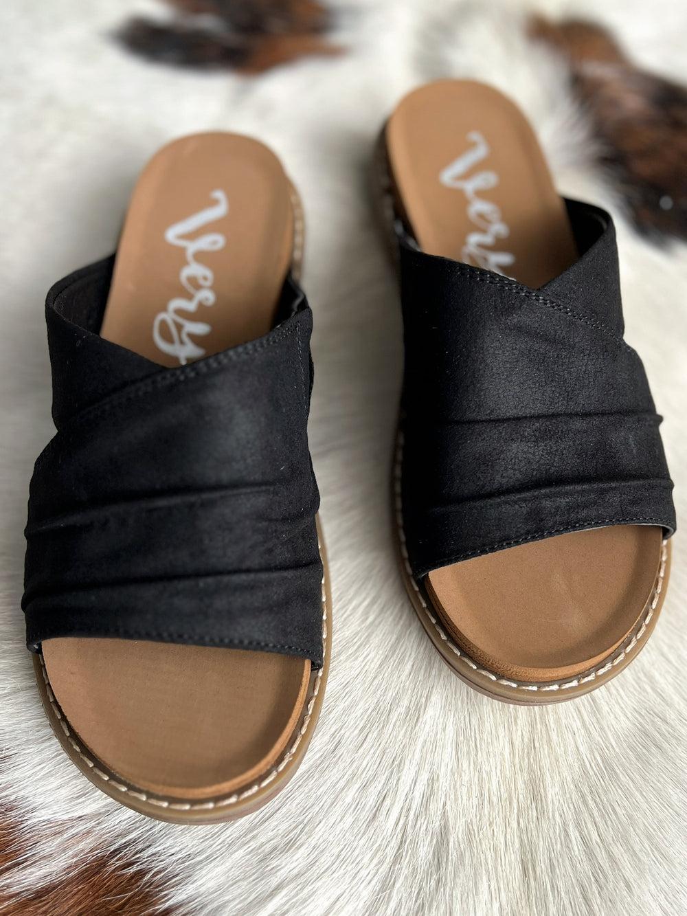 Very G Jolene Black Sandals Product Image