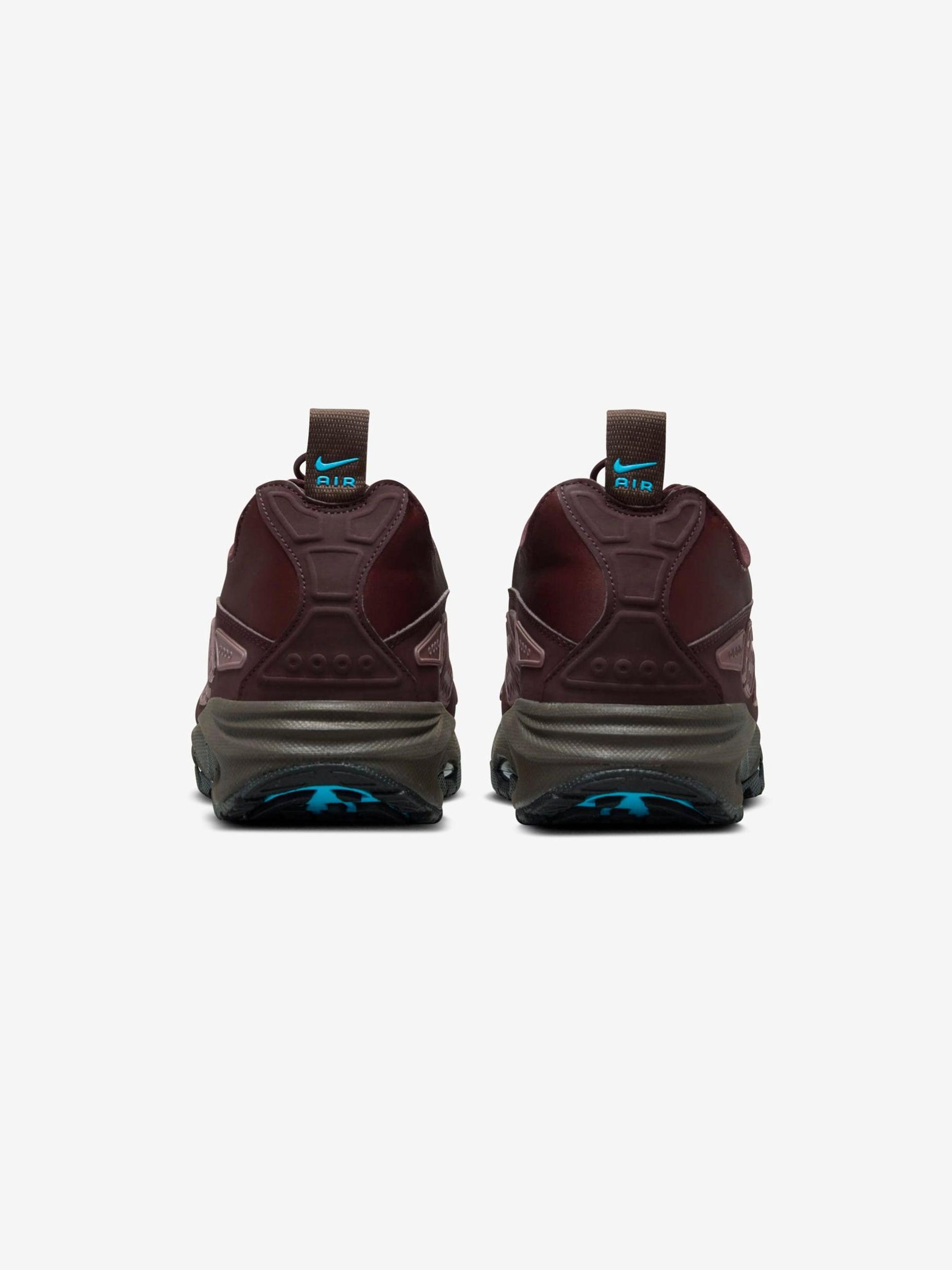 Women's NIKE AIR MAX SNDR (BURGUNDY CRUSH/BALTIC BLUE-BAROQUE BROWN) Female Product Image