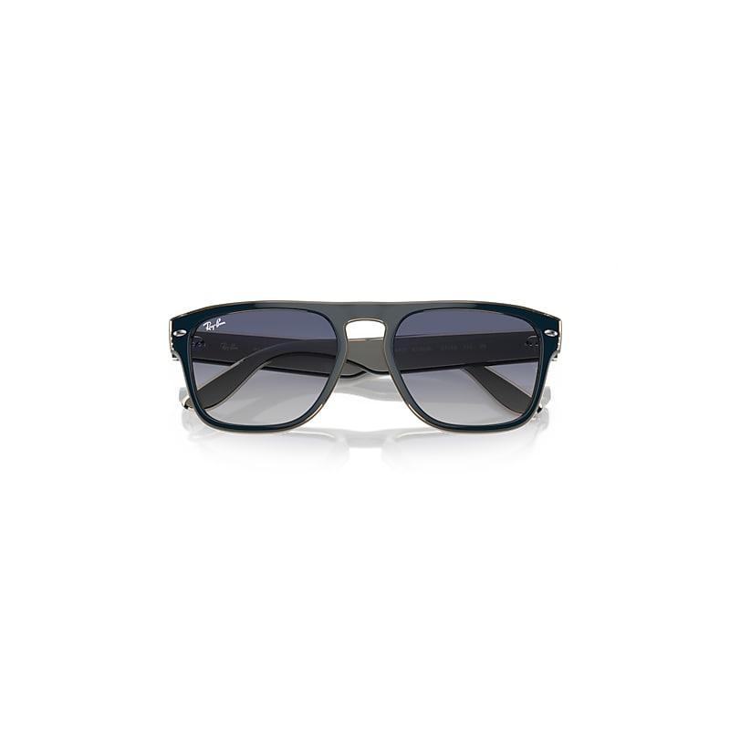 Ray-Ban Unisex 58mm Gradient Aviator Sunglasses in Black at Nordstrom Product Image