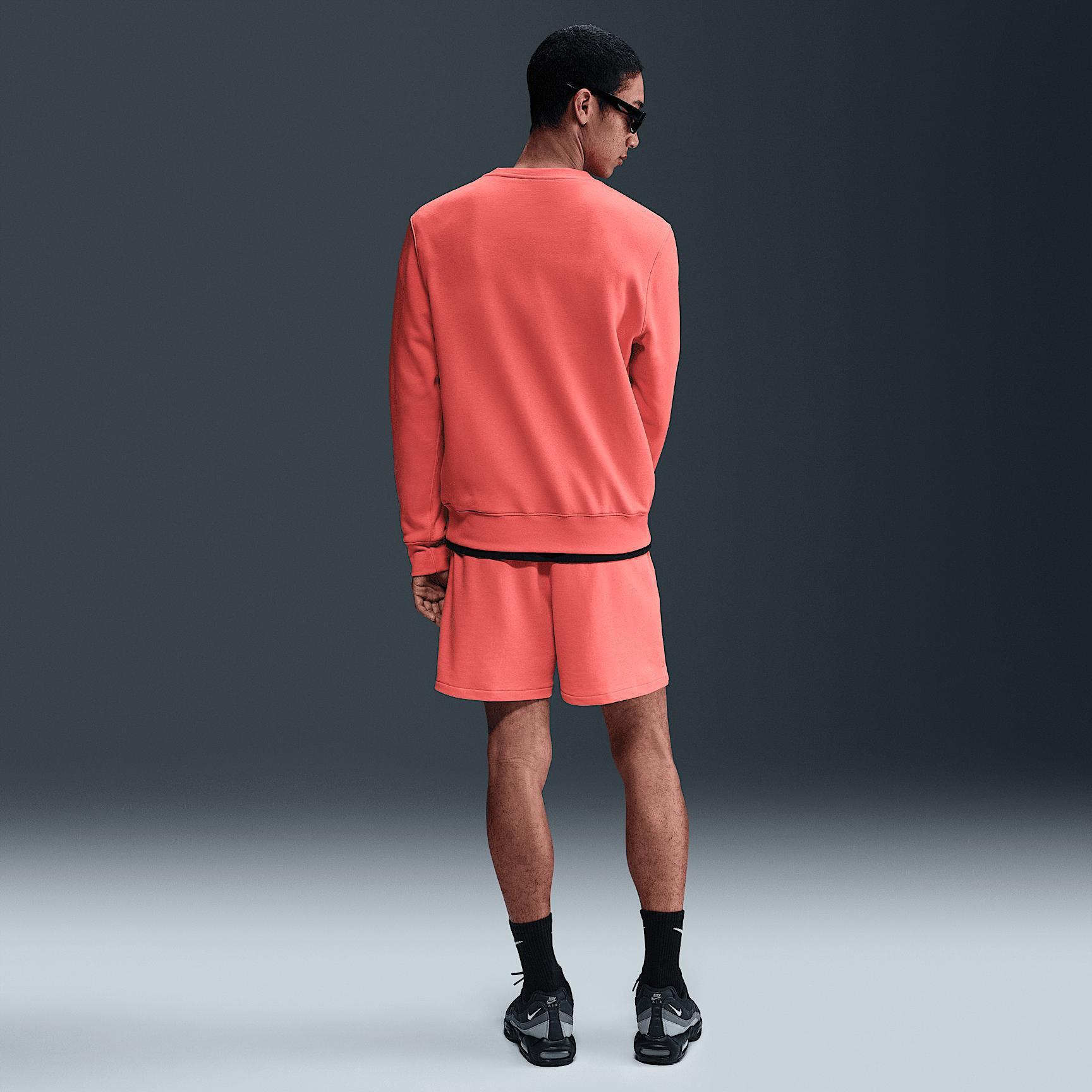 Nike Men's Club Fleece Crew Product Image