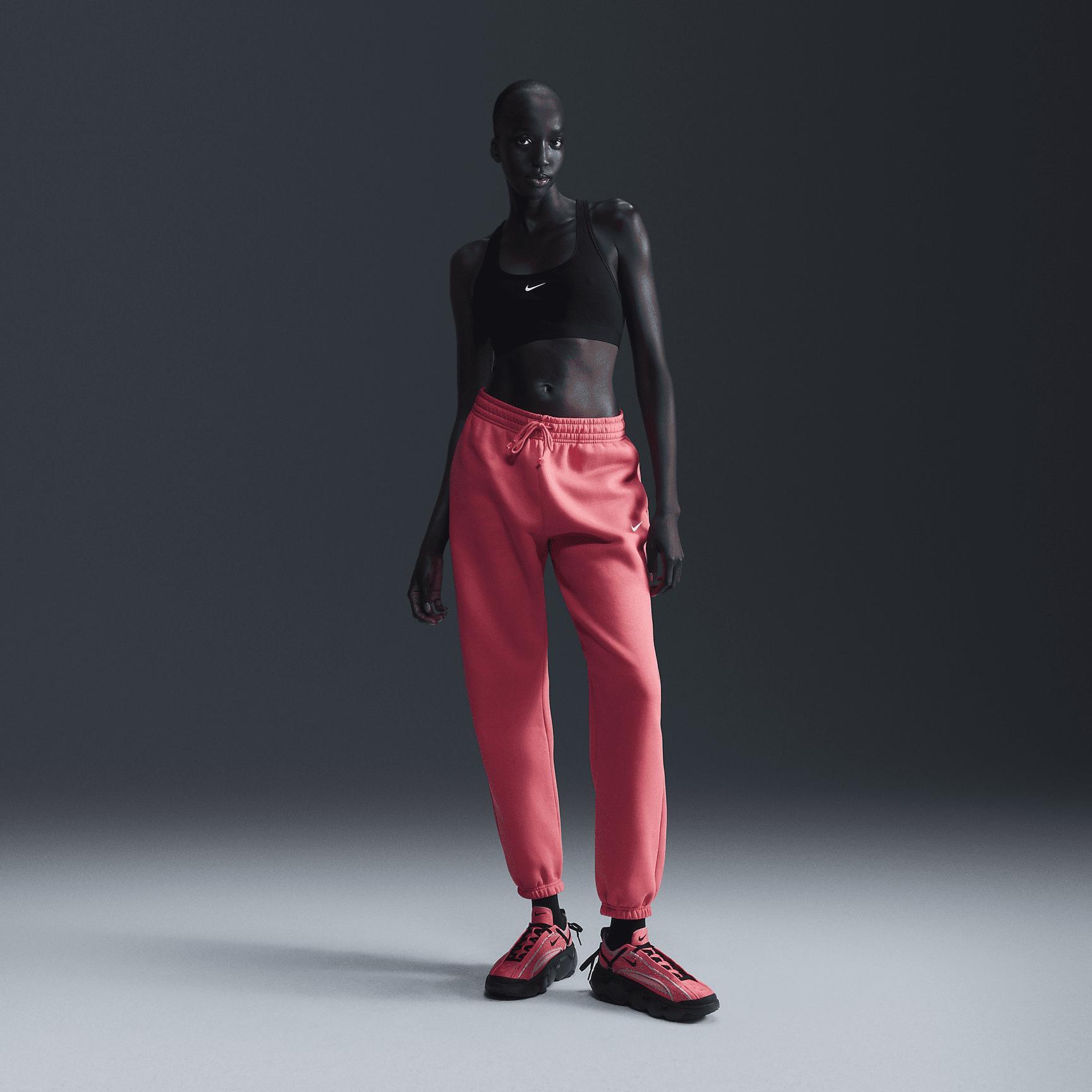 Nike Swoosh Light Support Women's Non-Padded Sports Bra Product Image