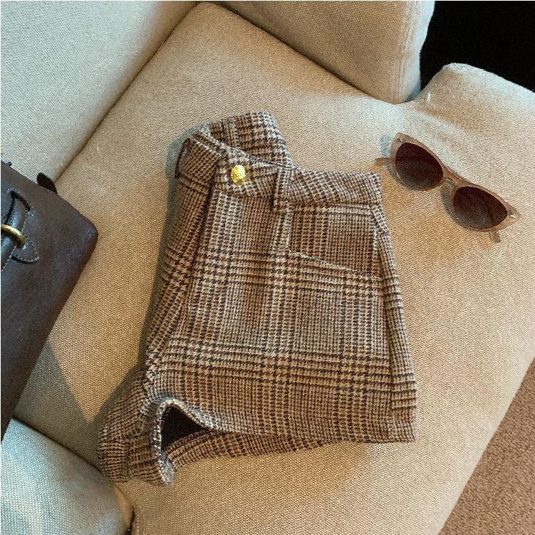 High Waist Plaid Shorts Product Image
