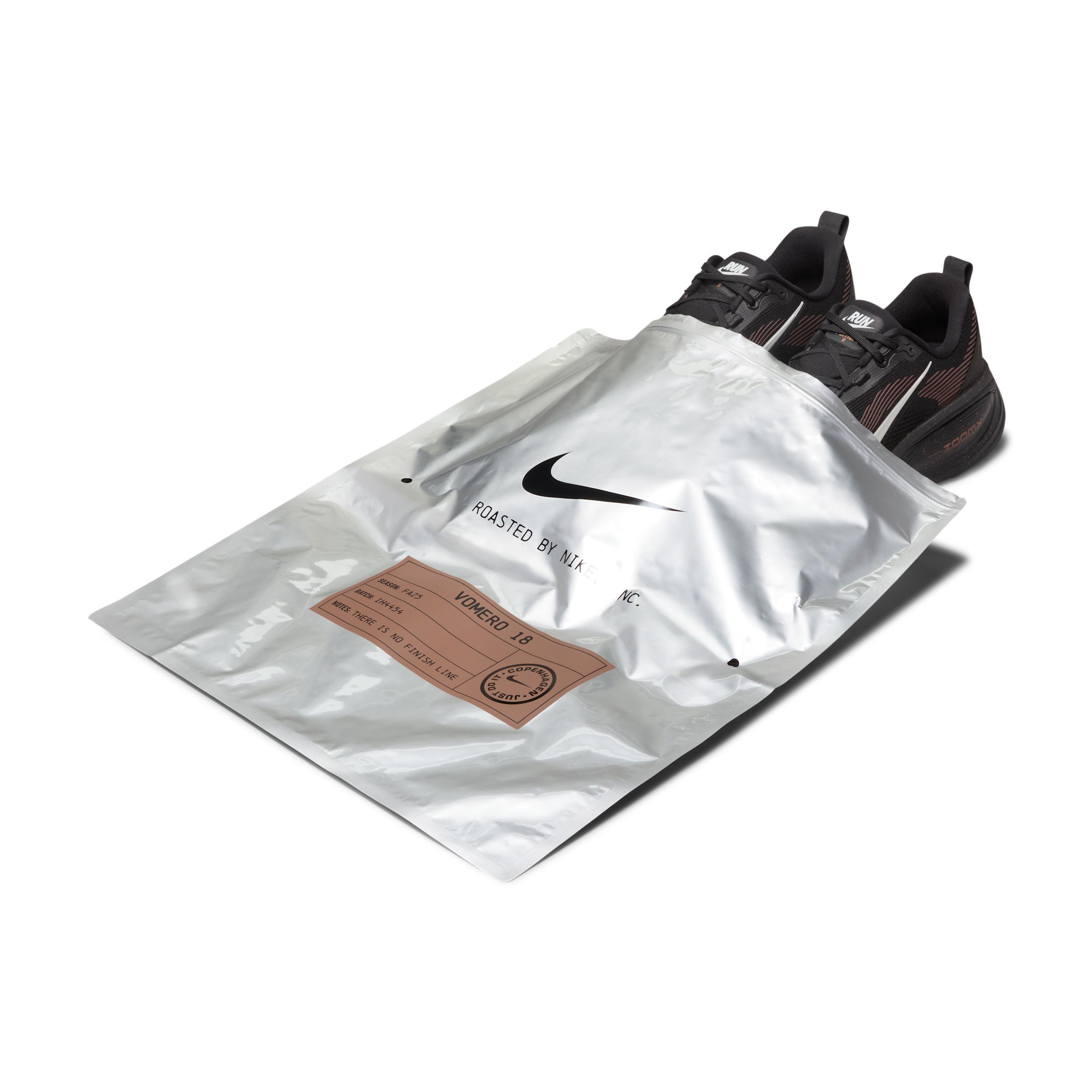 Nike Men's Vomero 18 Road Running Shoes Product Image