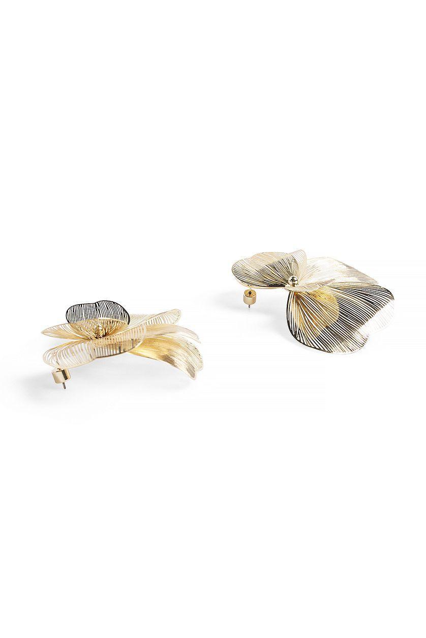 Thin Flower Earrings Product Image