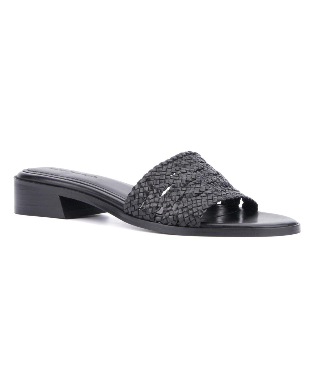 Womens Pamelia Flat Sandal Product Image