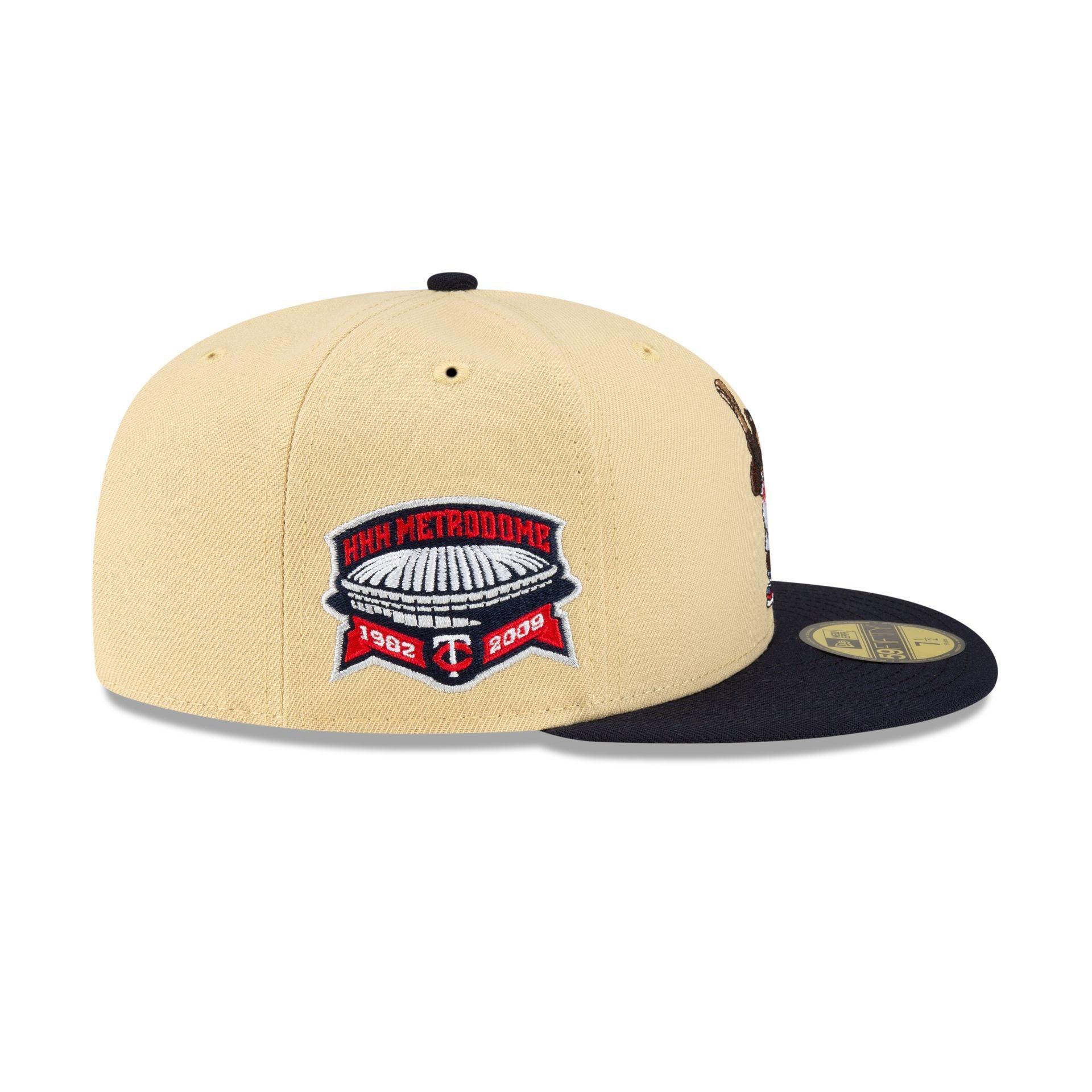 The Jetsons Rosie the Robot 59FIFTY Fitted Hat Male Product Image