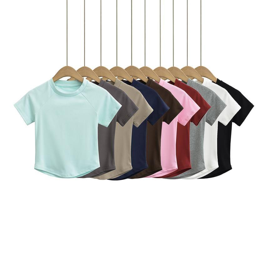 Short-Sleeve Crewneck Plain Crop Tee Product Image