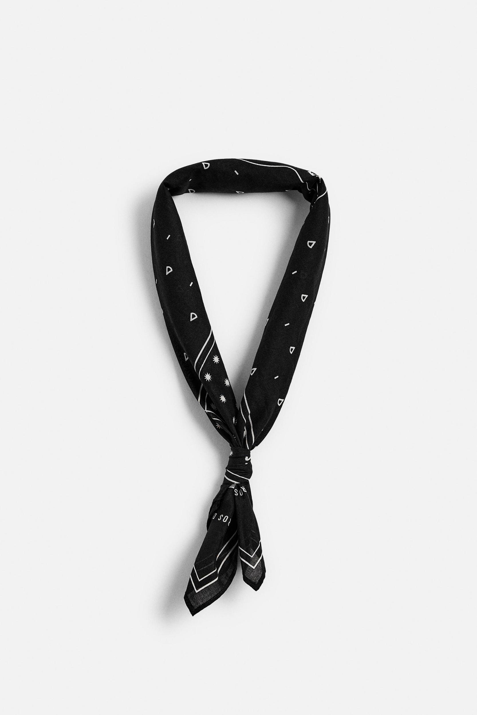 CONTRAST PRINT BANDANA Product Image