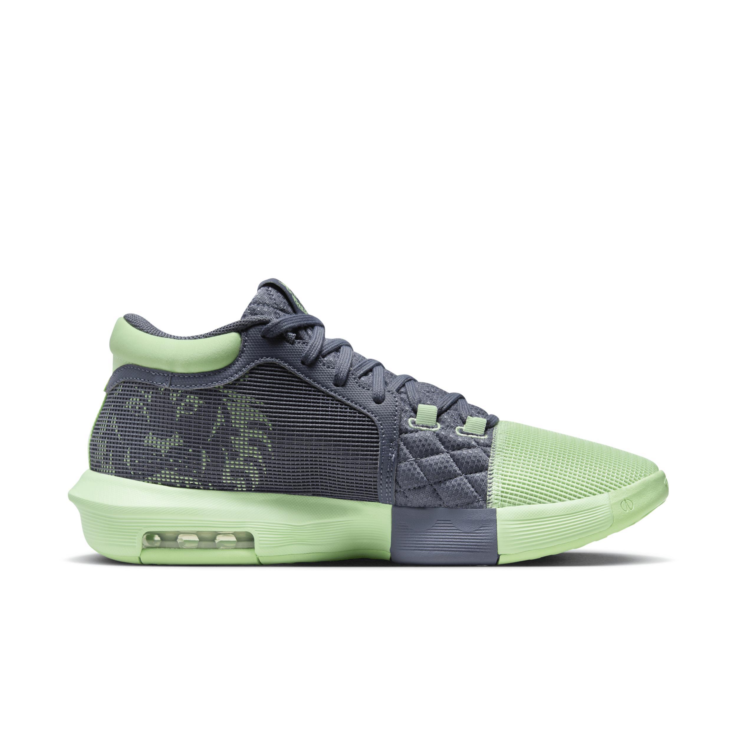 Nike Men's LeBron Witness 8 Basketball Shoes Product Image