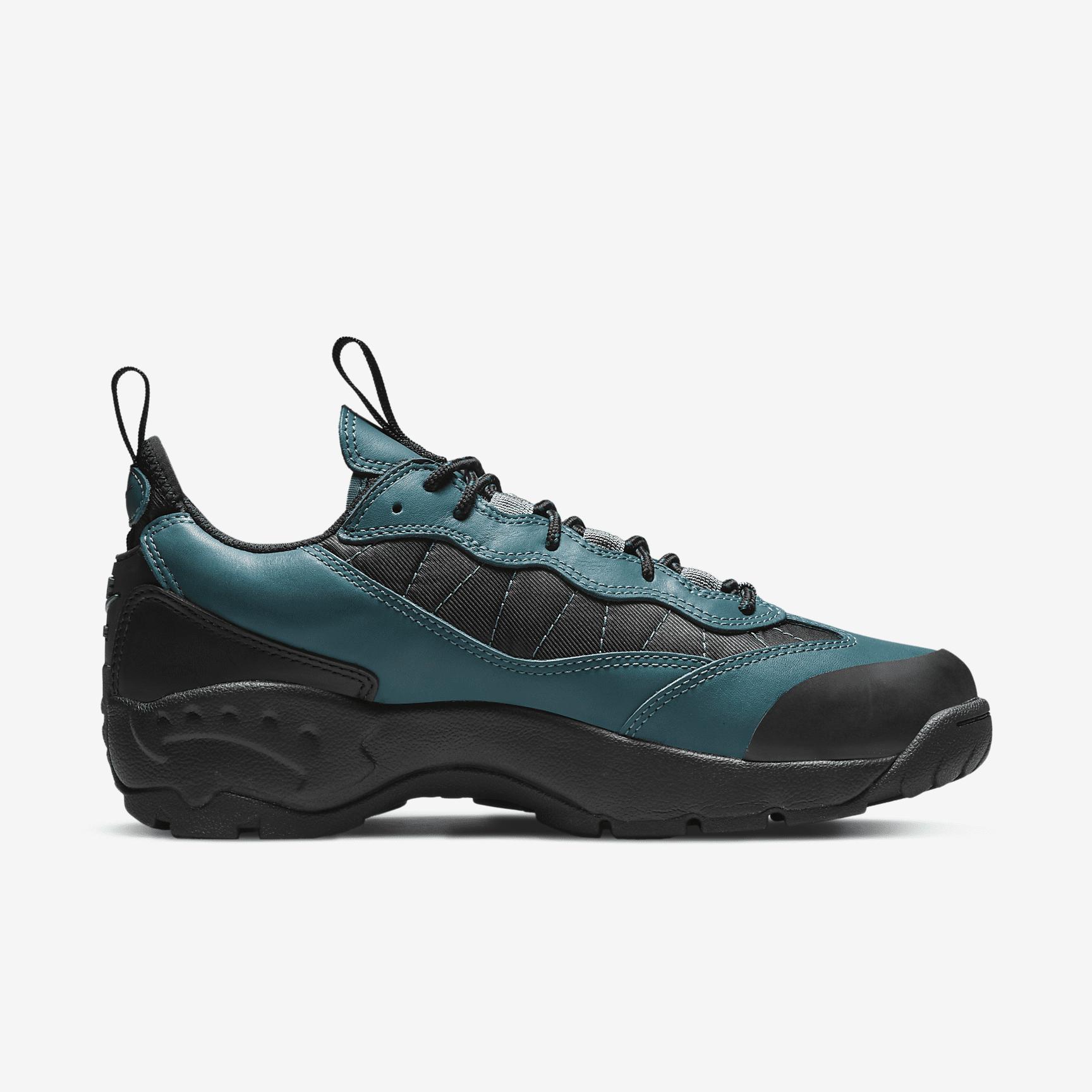 Nike ACG Air Mada Men's Shoes Product Image