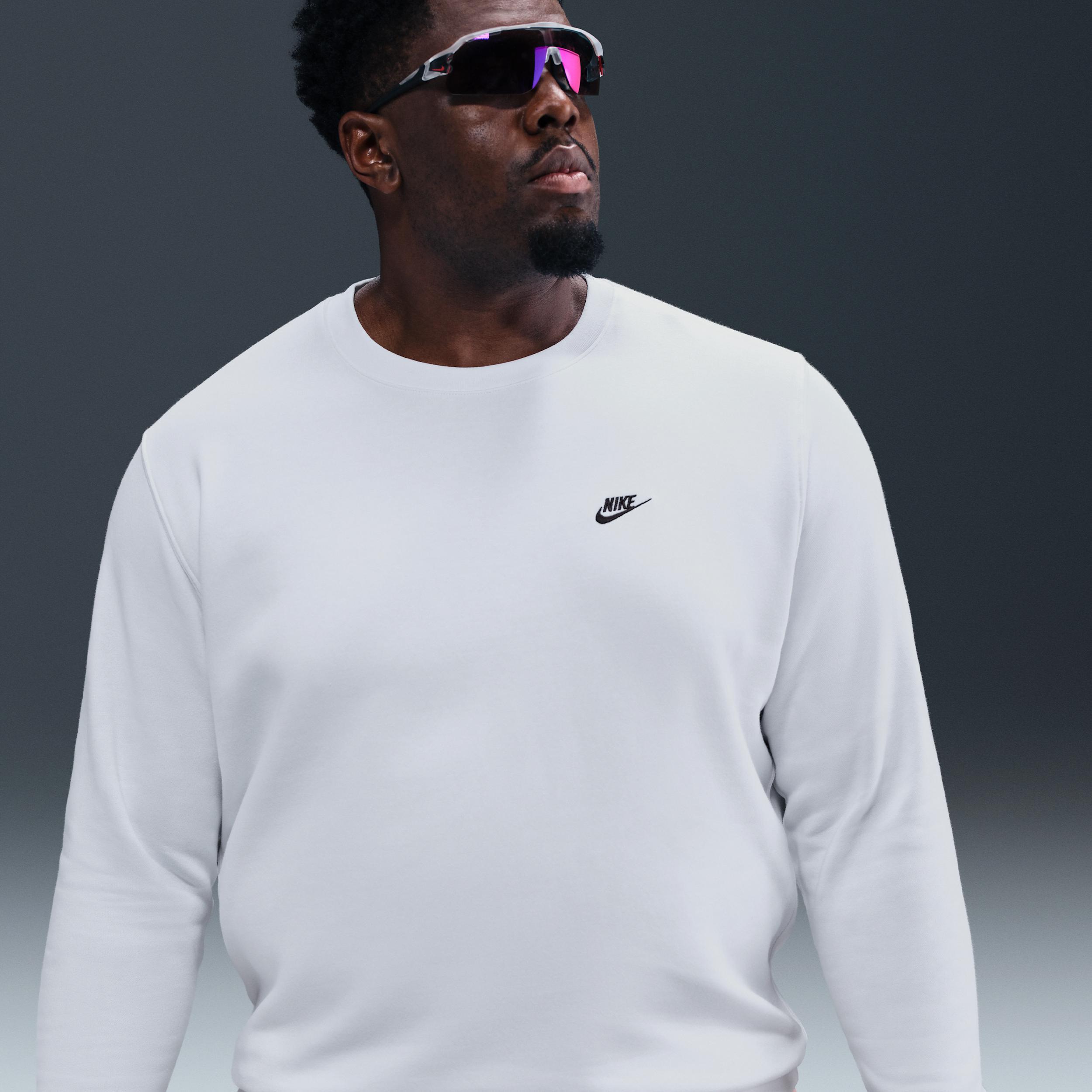 Nike Men's Club Fleece Crew Product Image
