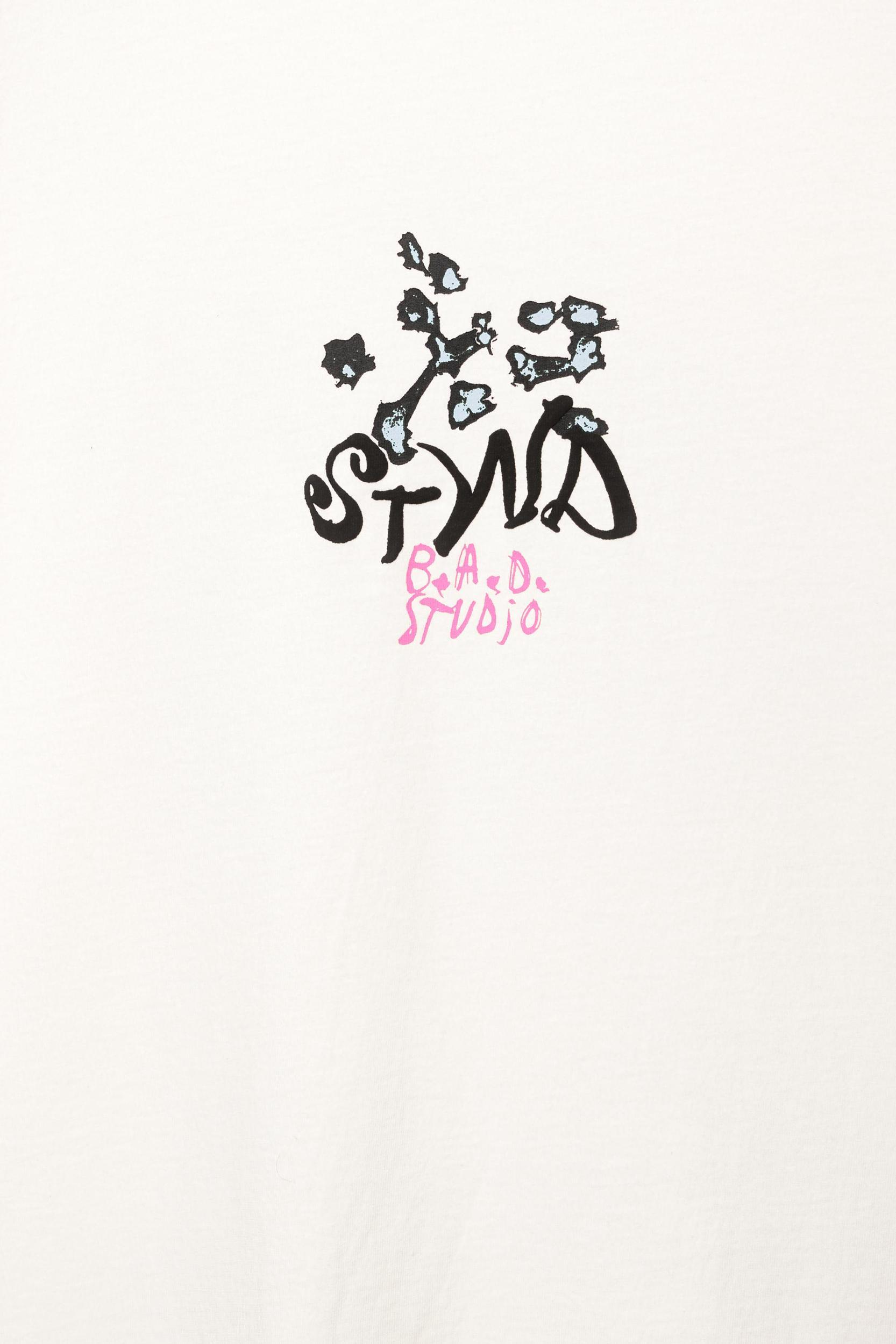 Bráulio Amado pink T-shirt Product Image