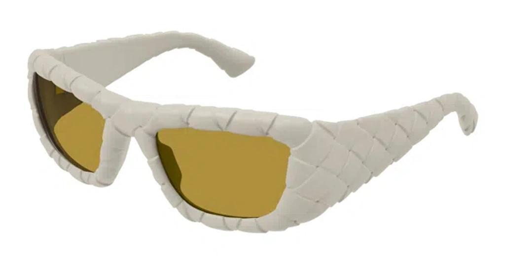 BOTTEGA VENETA Sunglasses In White Product Image