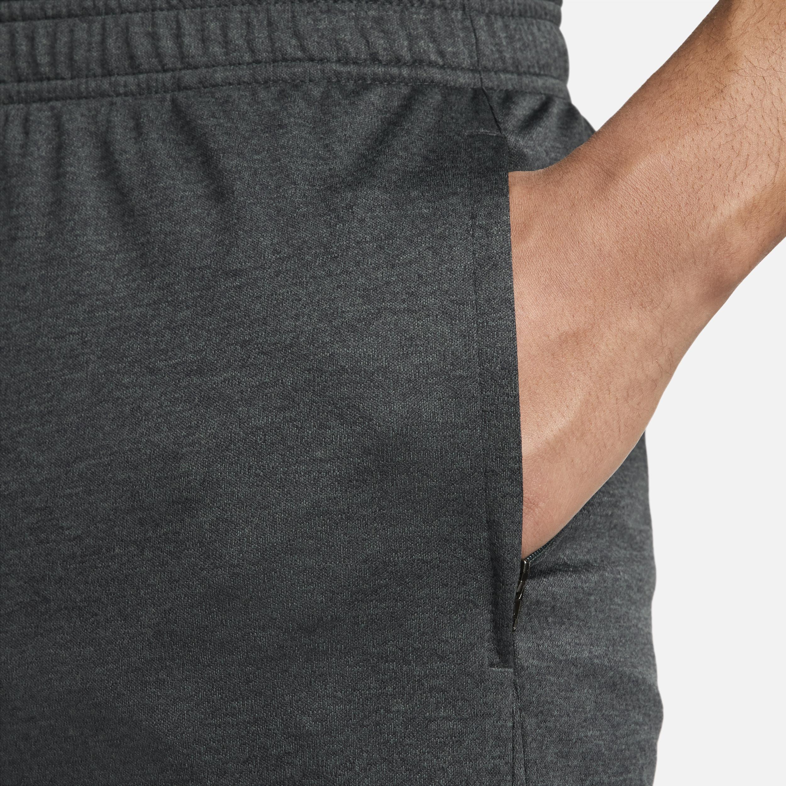 Nike Men's Academy Dri-FIT Soccer Shorts Product Image