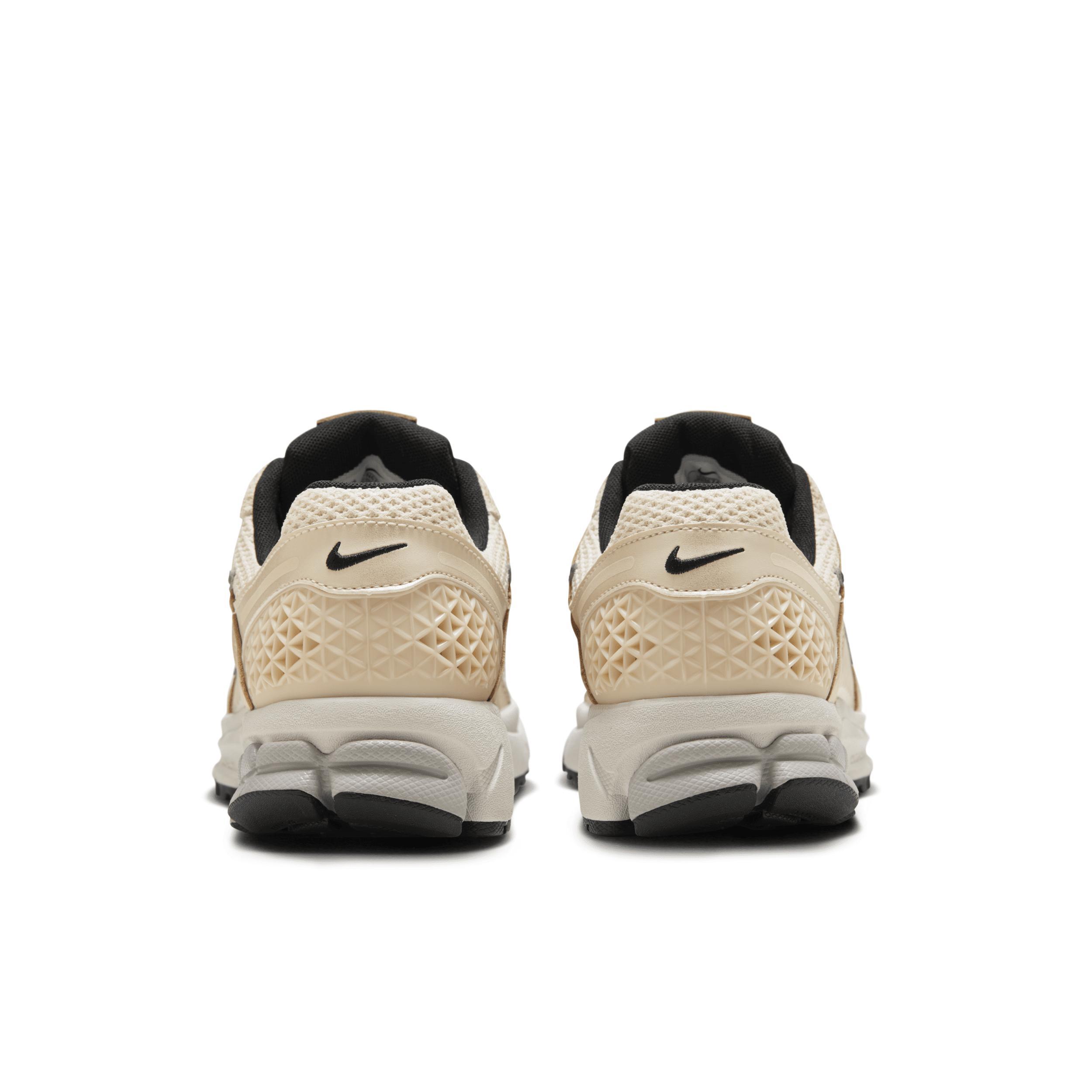 Womens Nike Zoom Vomero 5 Casual Shoes Product Image